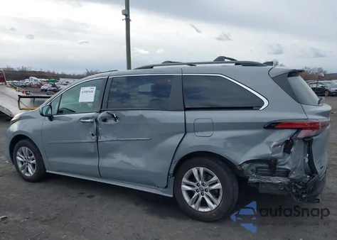 2022 Toyota Sienna Xle Woodland Edition z USA, uszkodzony, nr VIN 5TDASKFC1NS049157